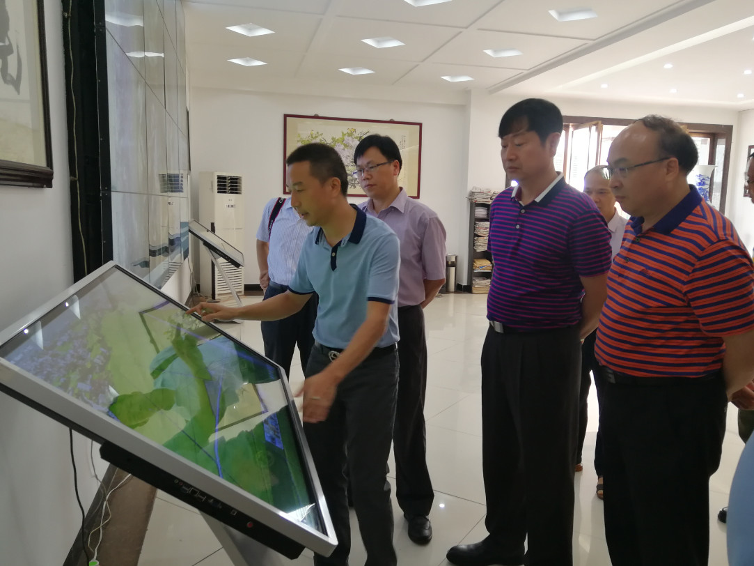 考察组一行参观罗定市稻香园农业发展有限公司