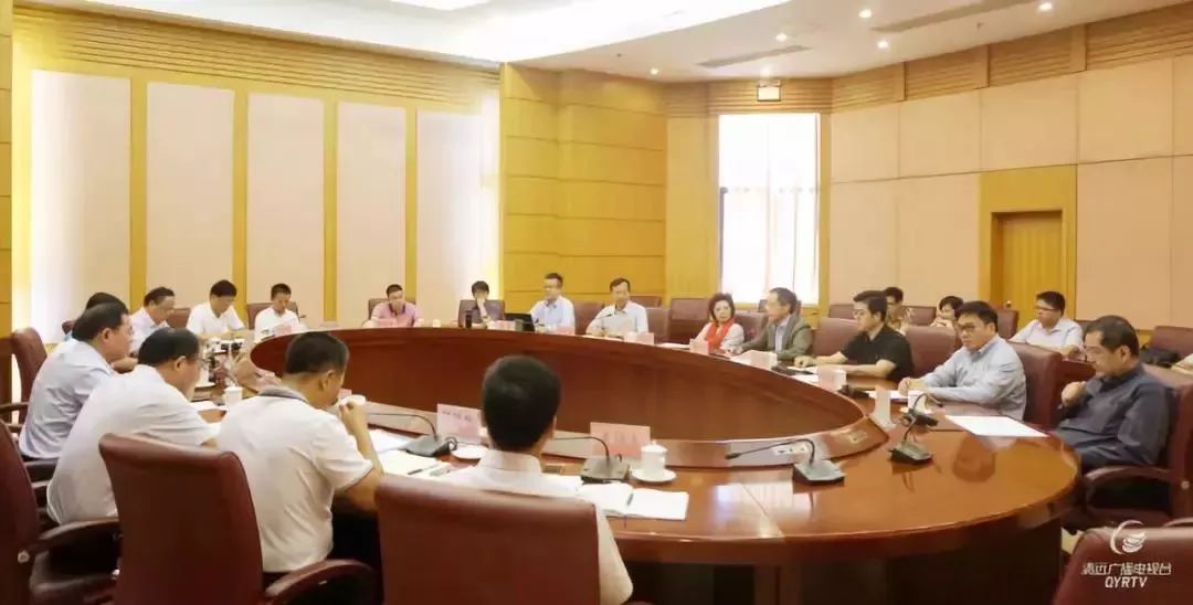 郭锋黄喜忠会见全国政协委员、香港东怡国际董事局主席梁满林，全国政协委员、香港东怡国际董事局联席主席周春玲一行，双方就加快推进梦享谷项目建设进行座谈
