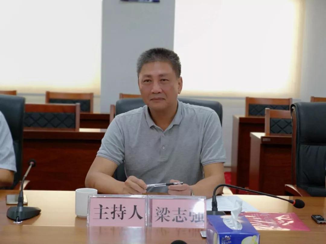 梁志强带队到英德专题视察精准扶贫精准脱贫工作 (1)